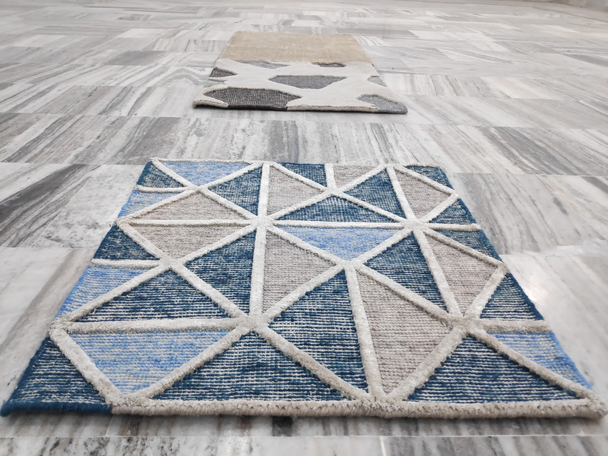 Fine Wool and Silk Hand Knotted Palace carpet